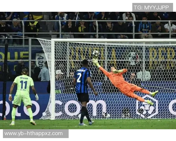 拜仁训练人数不足仅四名一线队员参与三名为门将情况堪忧