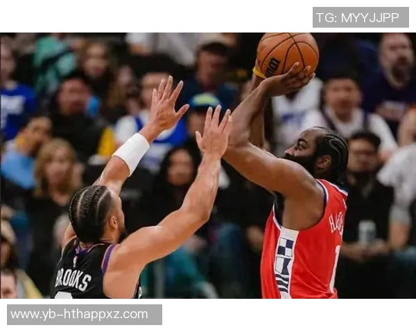 快船四连败期间哈登数据亮眼却命中率低迷引发关注